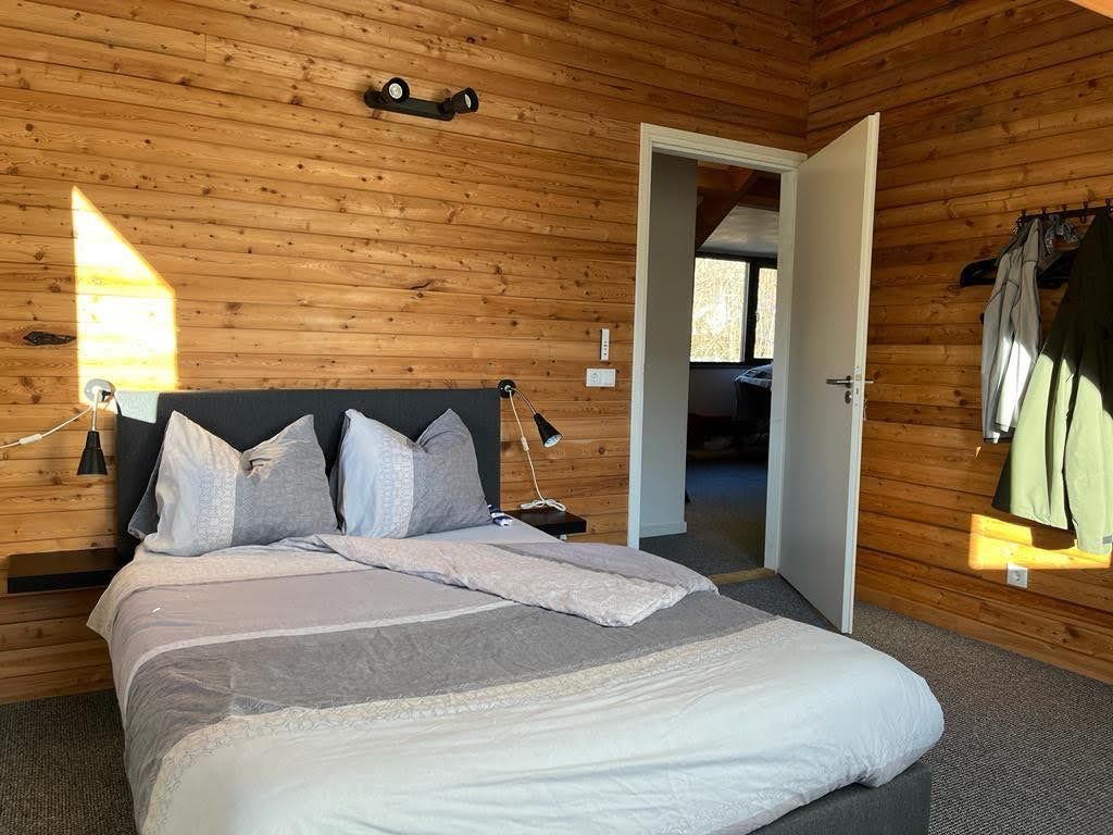 Chalet Presseggersee 5 comfortabele slaapkamers met 2 persoons boxspring bed
